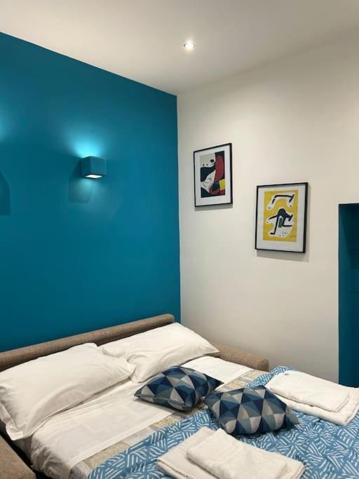 Bayres Blue Apartment Milan Bagian luar foto