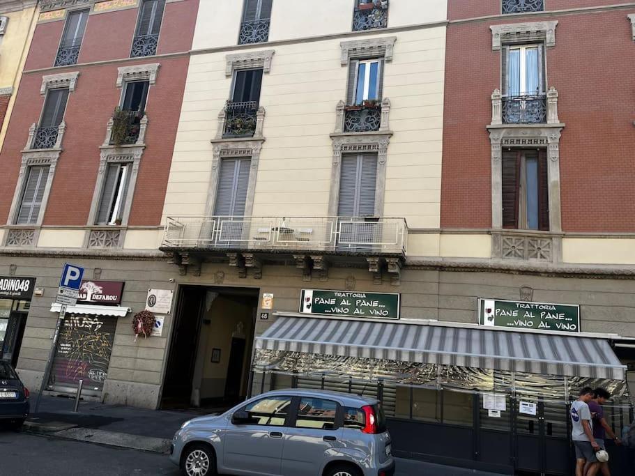 Bayres Blue Apartment Milan Bagian luar foto