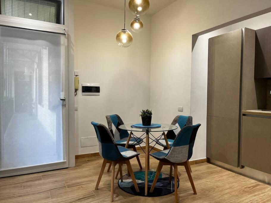 Bayres Blue Apartment Milan Bagian luar foto