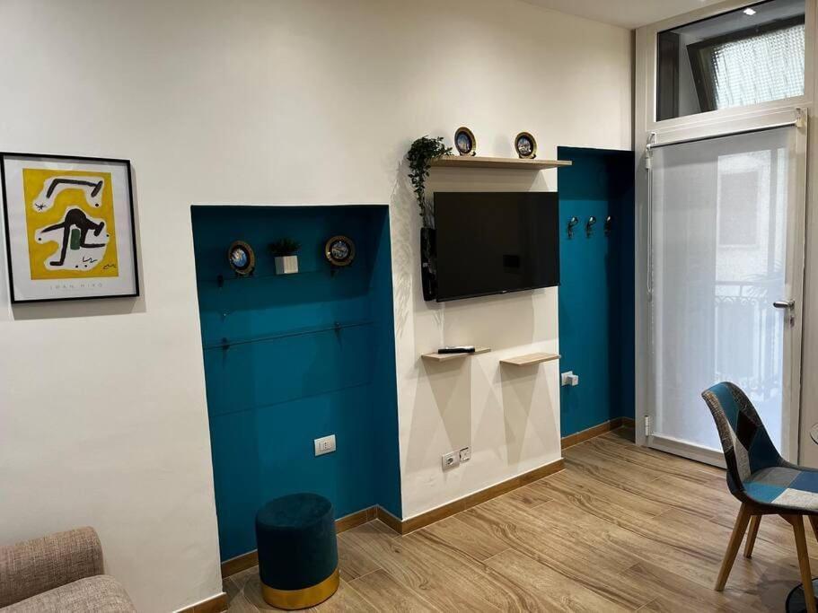 Bayres Blue Apartment Milan Bagian luar foto