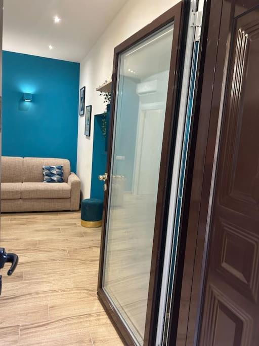 Bayres Blue Apartment Milan Bagian luar foto